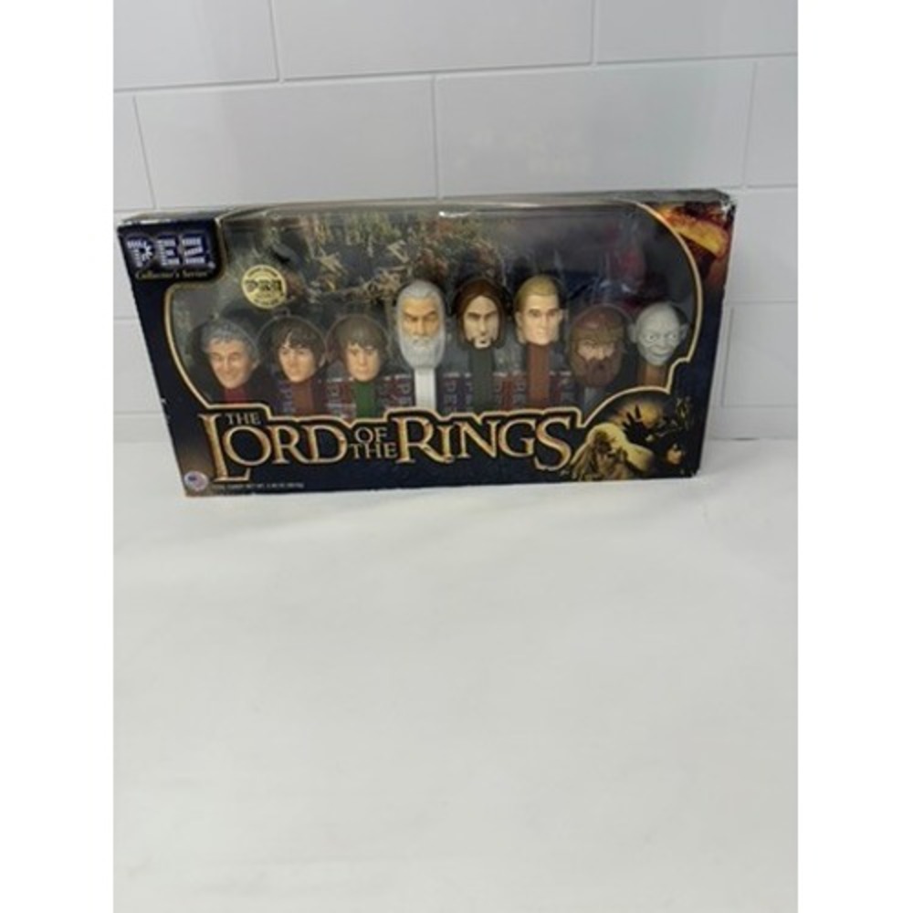 PEZ Lord of the Rings Collector's Series 8 Piece Limited Edition‎ Gift Set Box